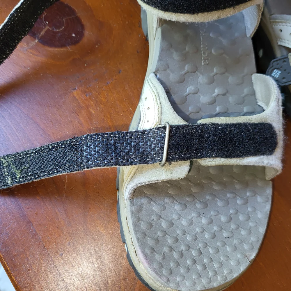 Columbia Light Tan Outdoor Hiking Sandals